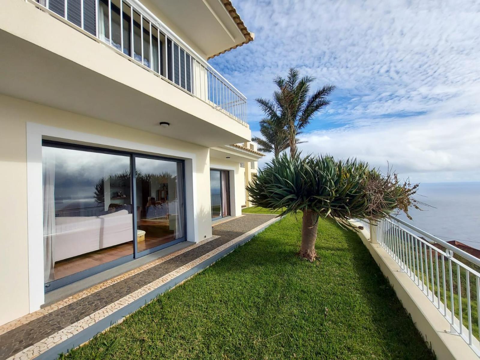 The Best Sea View In Madeira - Casa Farol Faja da Ovelha Bagian luar foto