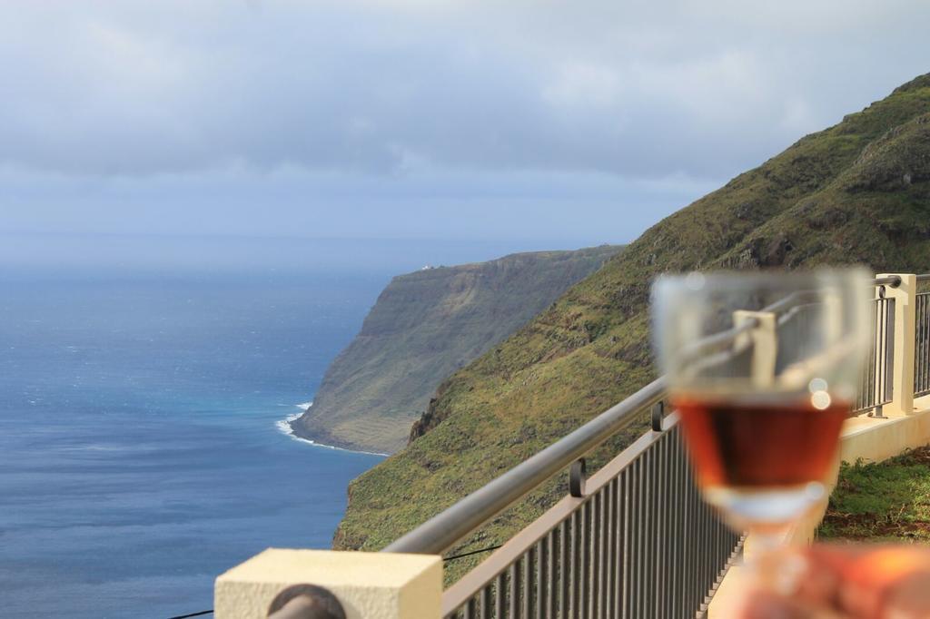 The Best Sea View In Madeira - Casa Farol Faja da Ovelha Bagian luar foto